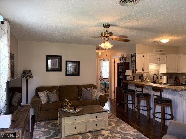 1237 A Somerset Drive Salem OH 44460