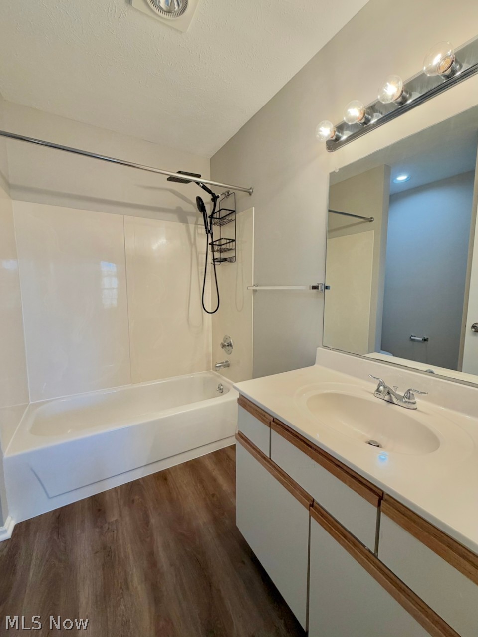 2202 Stoney Run Trail Broadview Heights OH 44147