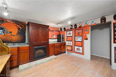 9397 Bassett Lane North Royalton OH 44133