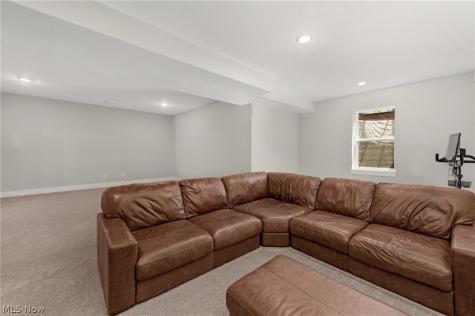 9235 Ledge View Terrace Broadview Heights OH 44147