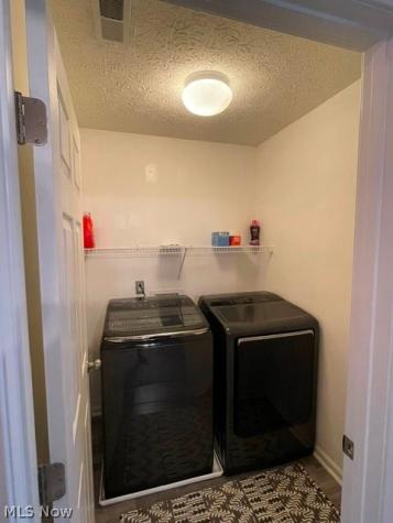1432 Wellingshire Circle Cuyahoga Falls OH 44221