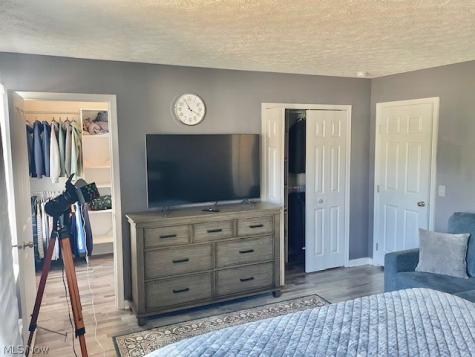 1432 Wellingshire Circle Cuyahoga Falls OH 44221
