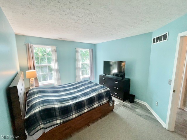 1432 Wellingshire Circle Cuyahoga Falls OH 44221