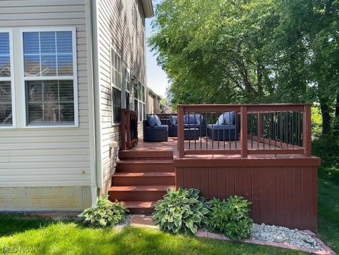 1432 Wellingshire Circle Cuyahoga Falls OH 44221