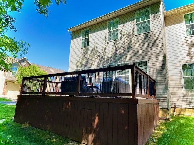 1432 Wellingshire Circle Cuyahoga Falls OH 44221