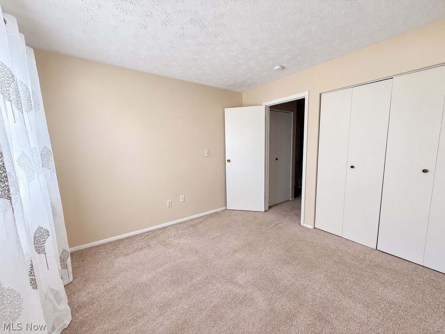 3002 Ivy Hill Circle Cortland OH 44410