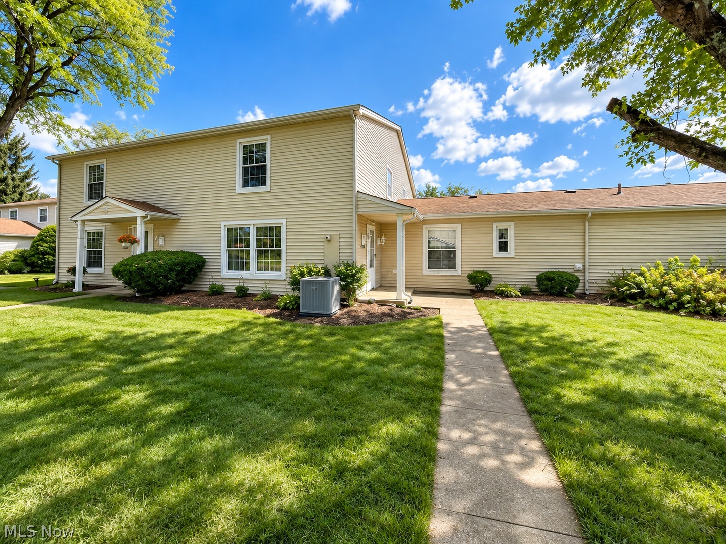 3002 Ivy Hill Circle Cortland OH 44410
