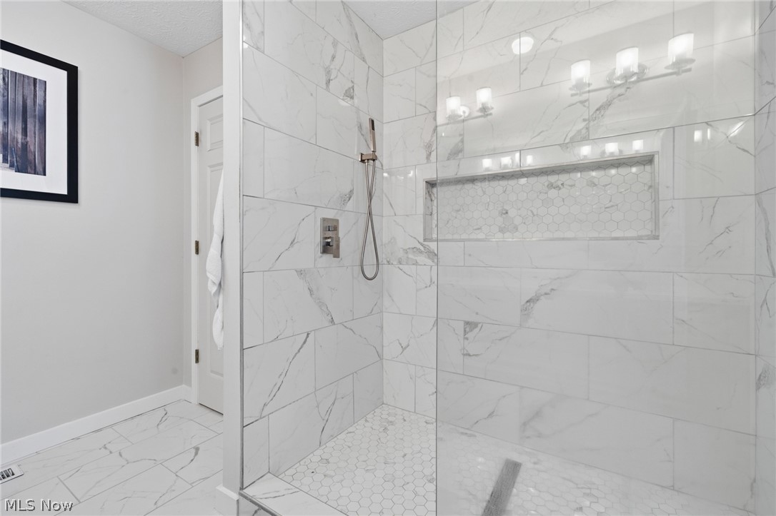 2694 Wyndgate Court Westlake OH 44145