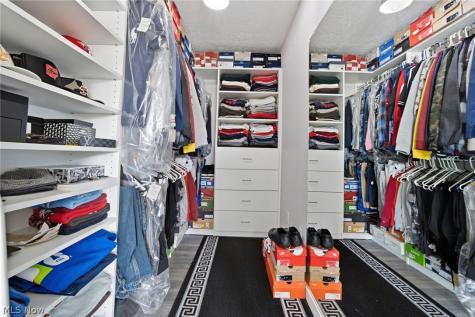 2694 Wyndgate Court Westlake OH 44145