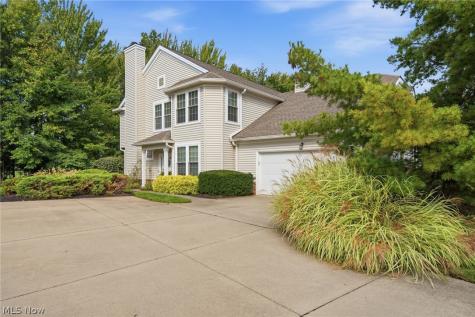 2694 Wyndgate Court Westlake OH 44145