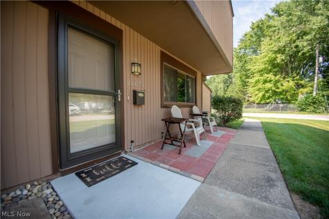26674 Lake Of The Falls Boulevard Olmsted Falls OH 44138