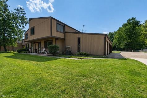26674 Lake Of The Falls Boulevard Olmsted Falls OH 44138
