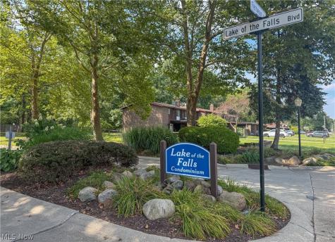 26674 Lake Of The Falls Boulevard Olmsted Falls OH 44138