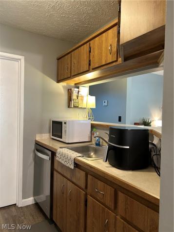 1200 Tollis Parkway Broadview Heights OH 44147