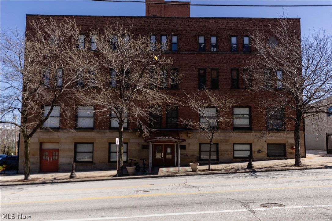 1133 W 9th Street Cleveland OH 44113