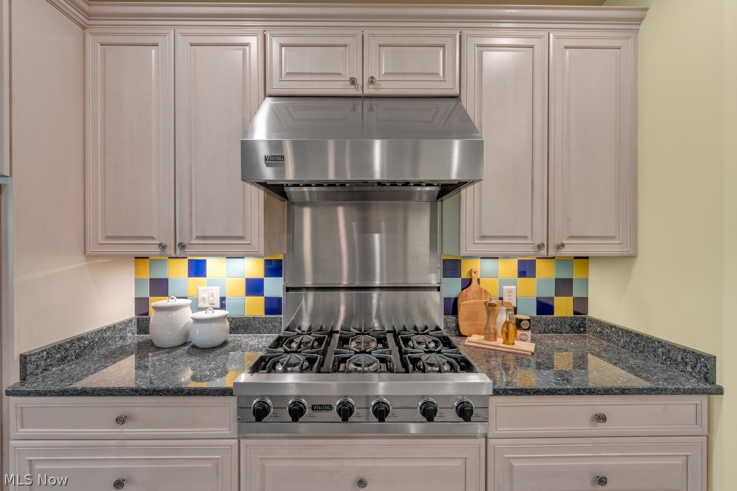 18 Astor Place Rocky River OH 44116