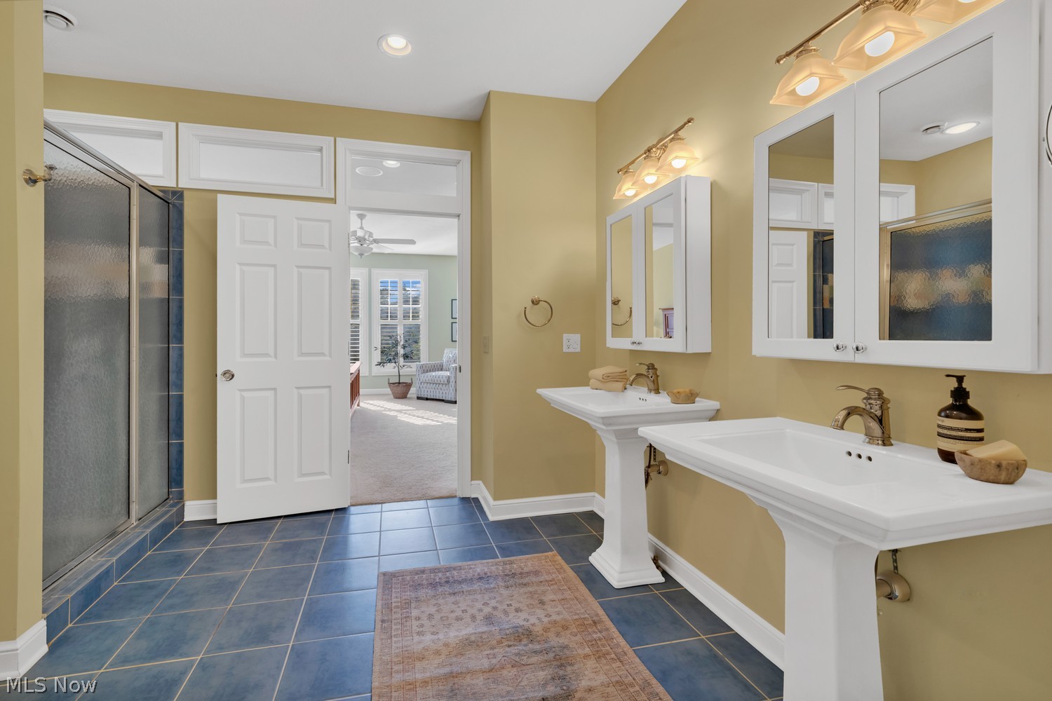 18 Astor Place Rocky River OH 44116