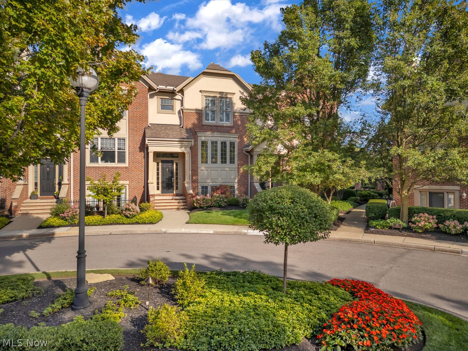 18 Astor Place Rocky River OH 44116