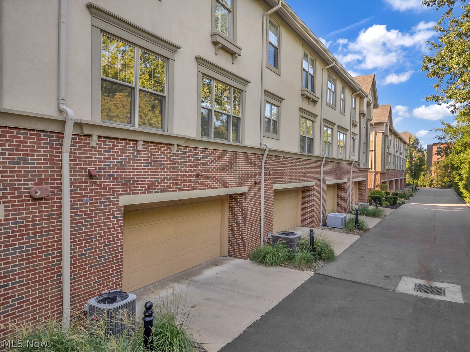 18 Astor Place Rocky River OH 44116