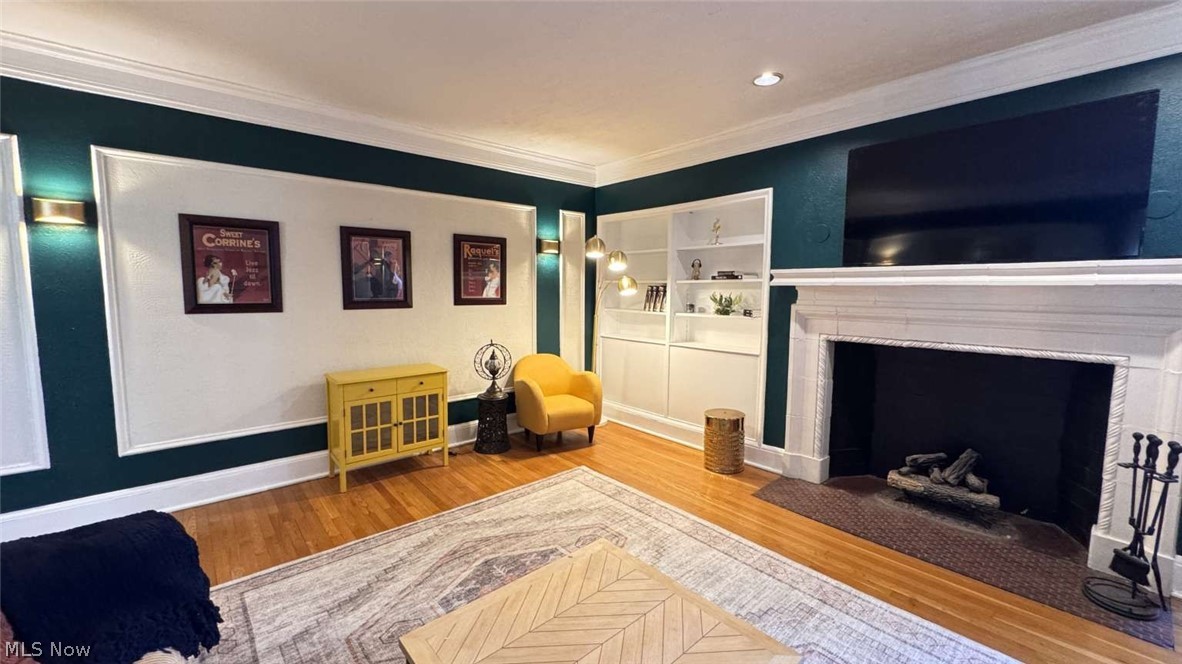 11426 Cedar Glen Cleveland OH 44106