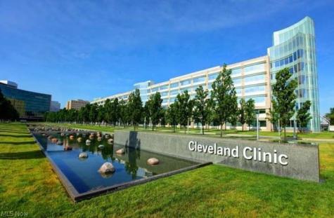 11426 Cedar Glen Cleveland OH 44106