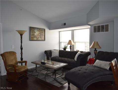 23004 Chandlers Lane Olmsted Falls OH 44138