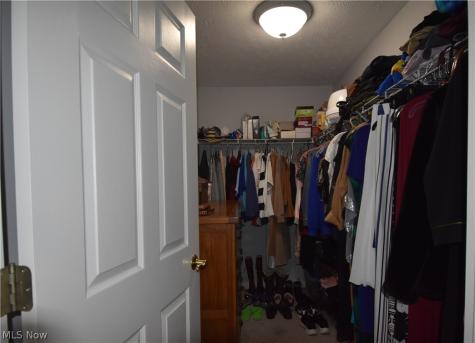 23004 Chandlers Lane Olmsted Falls OH 44138
