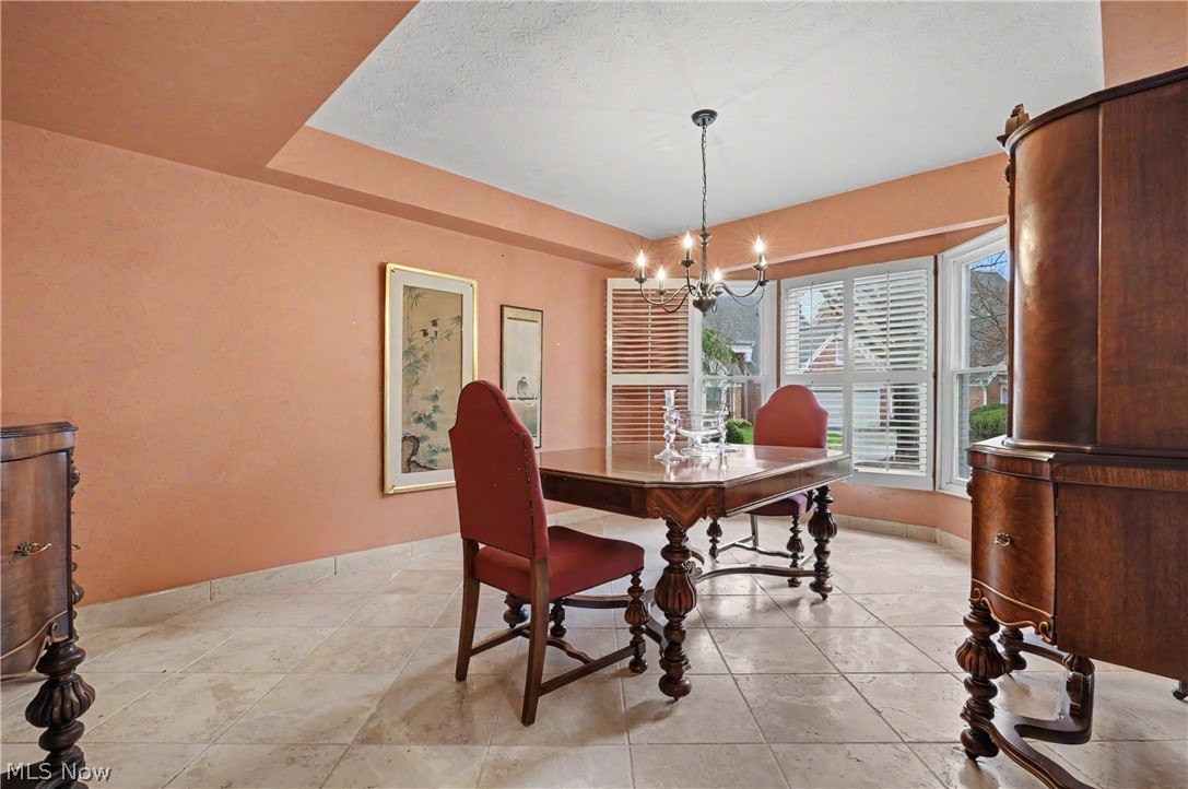 3561 Sparrow Pond Lane Akron OH 44333