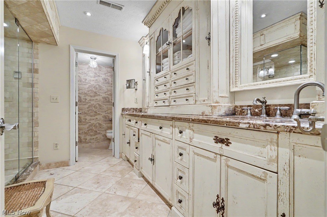 3561 Sparrow Pond Lane Akron OH 44333