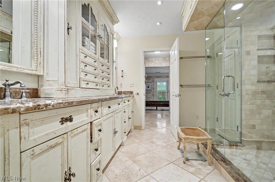 3561 Sparrow Pond Lane Akron OH 44333