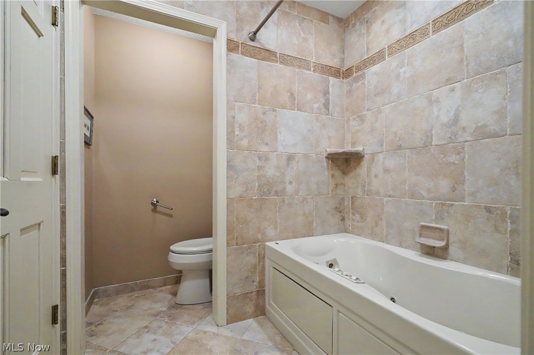 3561 Sparrow Pond Lane Akron OH 44333