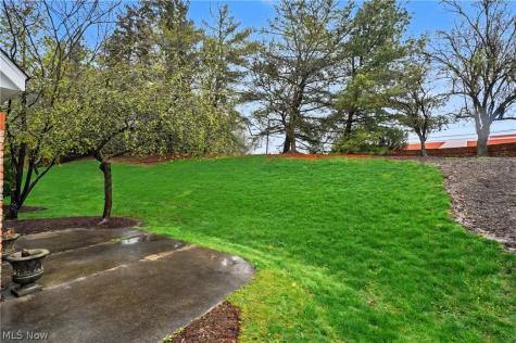 3561 Sparrow Pond Lane Akron OH 44333