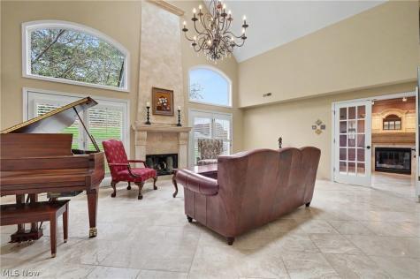 3561 Sparrow Pond Lane Akron OH 44333
