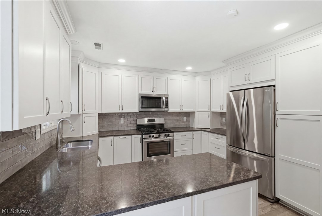 310 Bridgewater Lane Chardon OH 44024