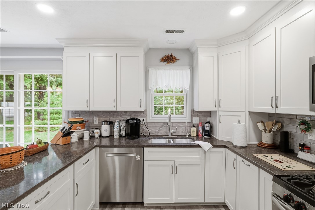 310 Bridgewater Lane Chardon OH 44024