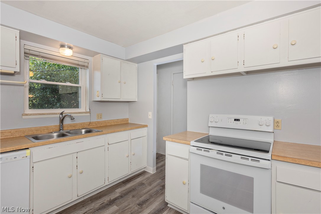 1574 Lee Terrace Drive Wickliffe OH 44092