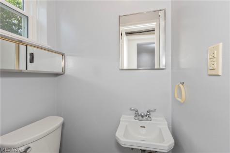 1574 Lee Terrace Drive Wickliffe OH 44092