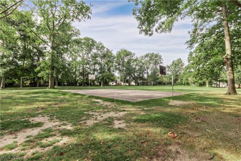 1574 Lee Terrace Drive Wickliffe OH 44092