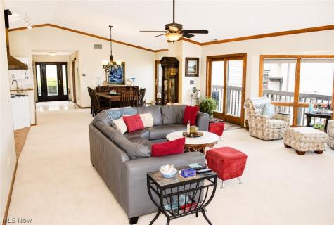 23128 Roberts Run Bay Village OH 44140