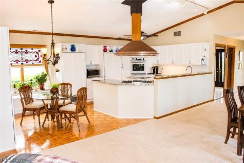 23128 Roberts Run Bay Village OH 44140