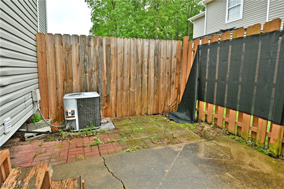 3164 Deer Trail Cortland OH 44410