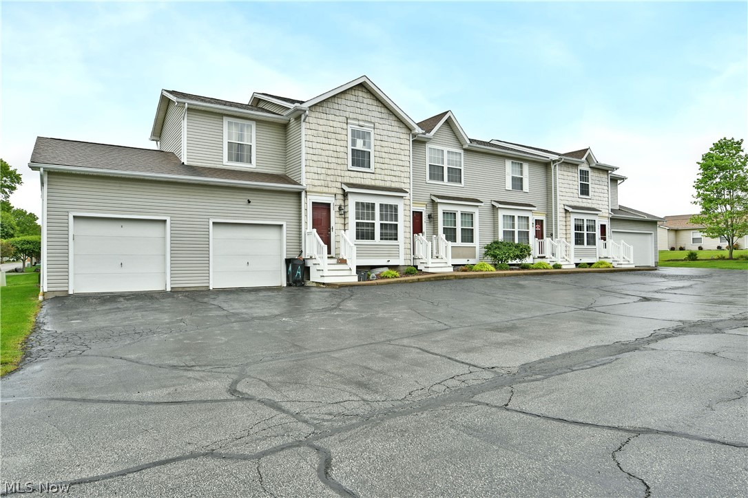 3164 Deer Trail Cortland OH 44410