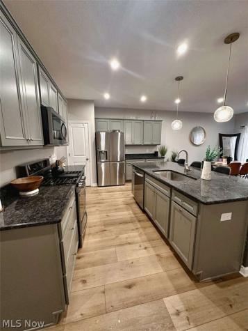 875 Dipper Lane Aurora OH 44202
