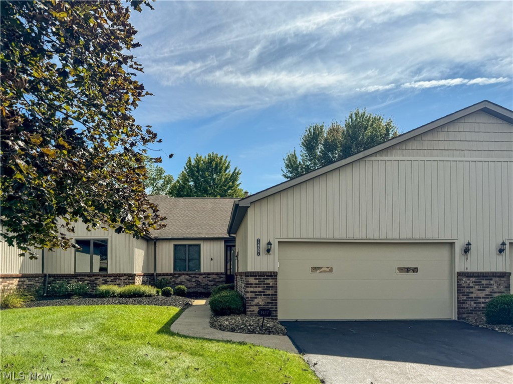 1487 Tripodi Circle Niles OH 44446