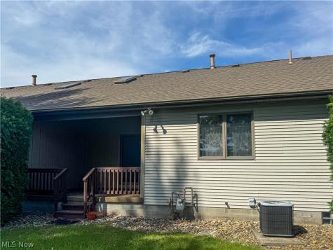 1487 Tripodi Circle Niles OH 44446