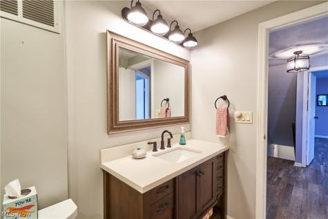 51 Nottoway Court Akron OH 44313
