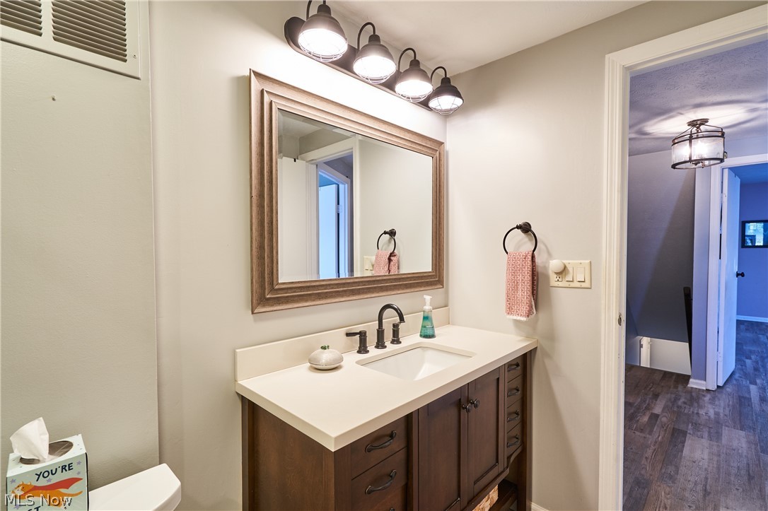 51 Nottoway Court Akron OH 44313