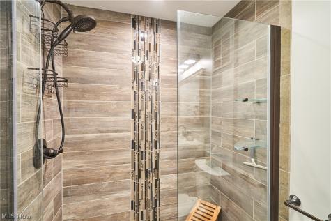 51 Nottoway Court Akron OH 44313