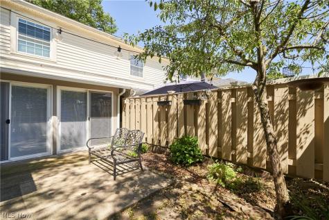 51 Nottoway Court Akron OH 44313