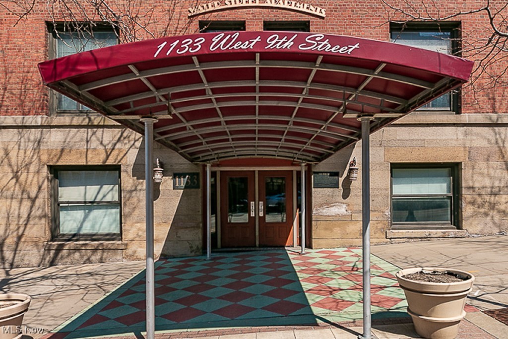 1133 W 9th Street Cleveland OH 44113